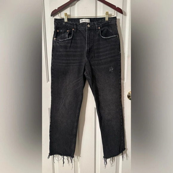 ZARA The High Waist Kick 8 Distressed Black Raw Hem Light Destroy Jean - Picture 2 of 10